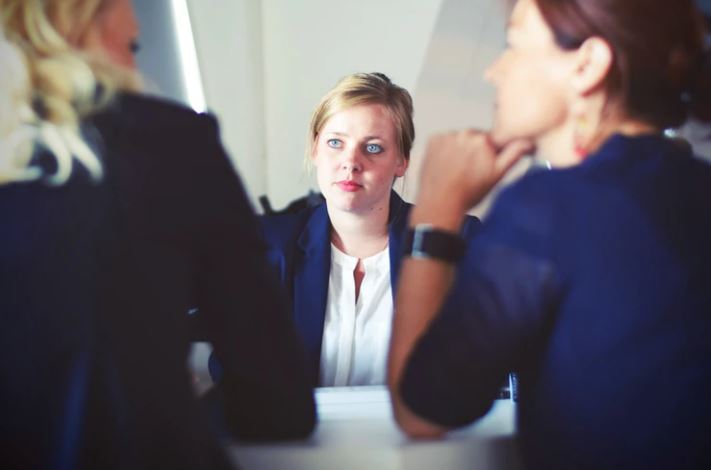 Navigating reduced hours careers: experiences of male and female executives and senior managers